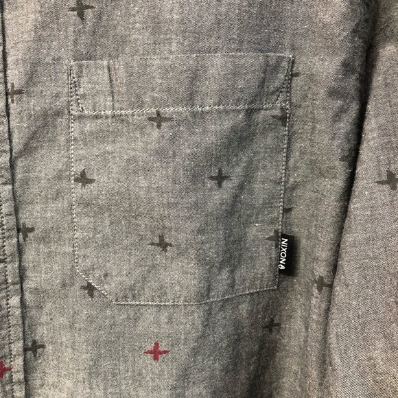🥳HOST PICK🥳 Nixon men’s button shirt - Picture 4 of 10